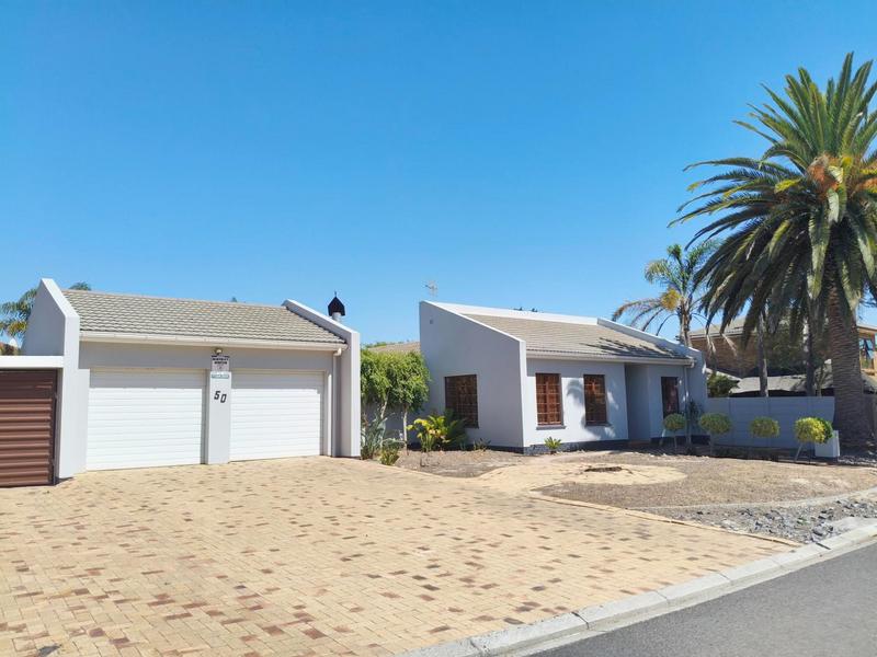 To Let 4 Bedroom Property for Rent in Welgelegen Western Cape